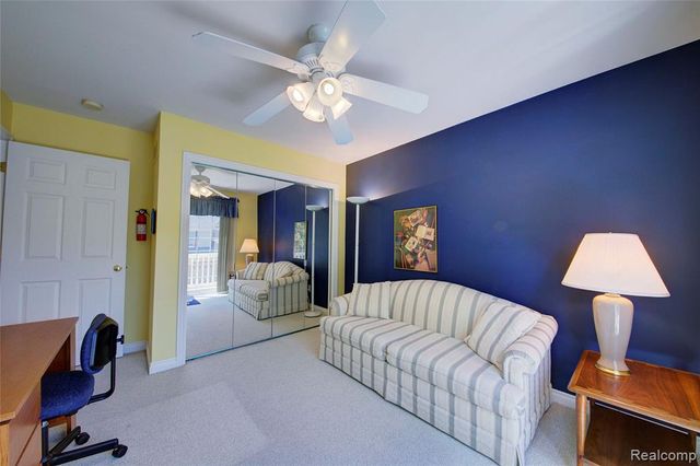 1525 Peninsula Court, Canton, MI 48187