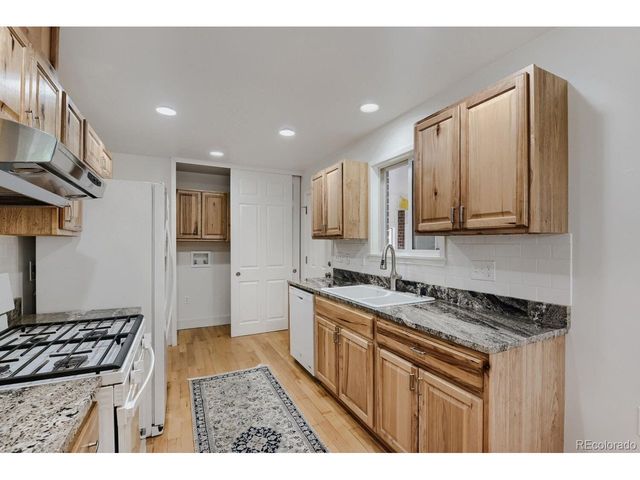 1495 Chestnut Pl, Boulder, CO 80304