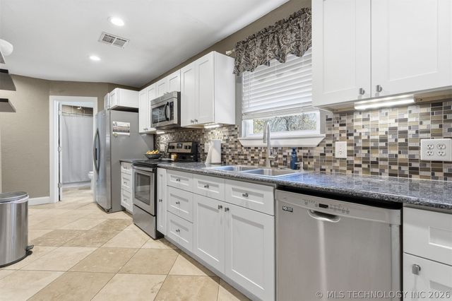 147 Cool Shady, Ardmore, OK 73401