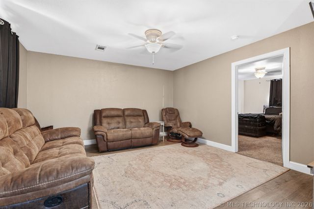 147 Cool Shady, Ardmore, OK 73401