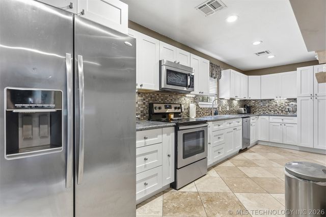 147 Cool Shady, Ardmore, OK 73401