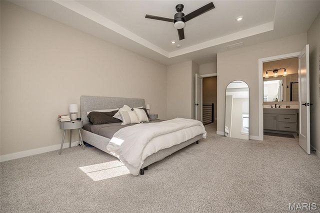 1329 W Gateway Heights, Richmond Heights, MO 63144