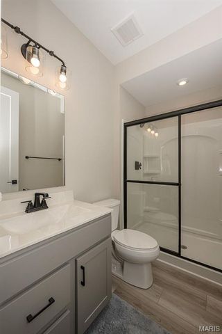 1329 W Gateway Heights, Richmond Heights, MO 63144