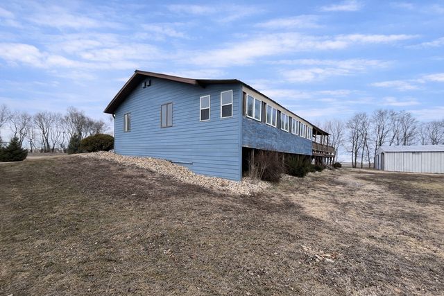 96 200th Avenue, Fulda, MN 56131