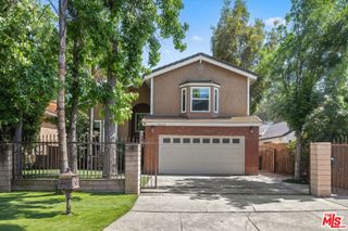 15232 Hartsook Street, Sherman Oaks, CA 91403
