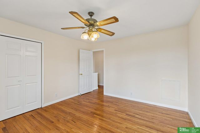 166 Arbor Court, Omaha, NE 68108