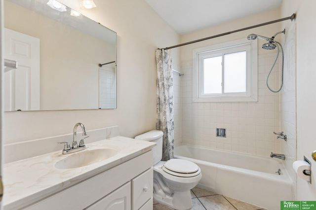 166 Arbor Court, Omaha, NE 68108