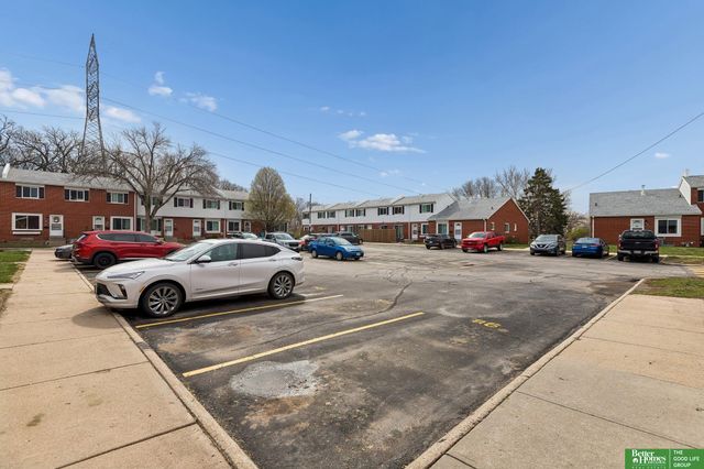 166 Arbor Court, Omaha, NE 68108