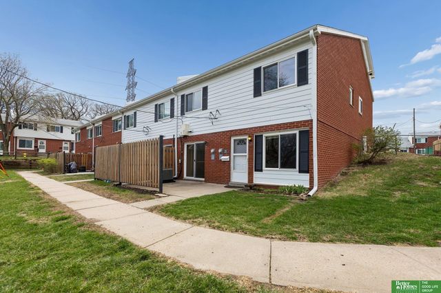 166 Arbor Court, Omaha, NE 68108