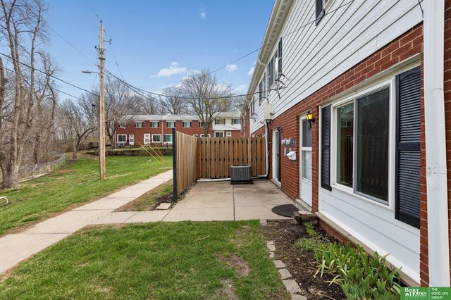 166 Arbor Court, Omaha, NE 68108
