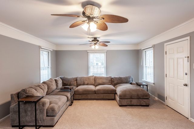 124 Anchor Dr, Hendersonville, TN 37075