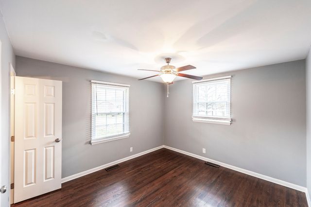 124 Anchor Dr, Hendersonville, TN 37075