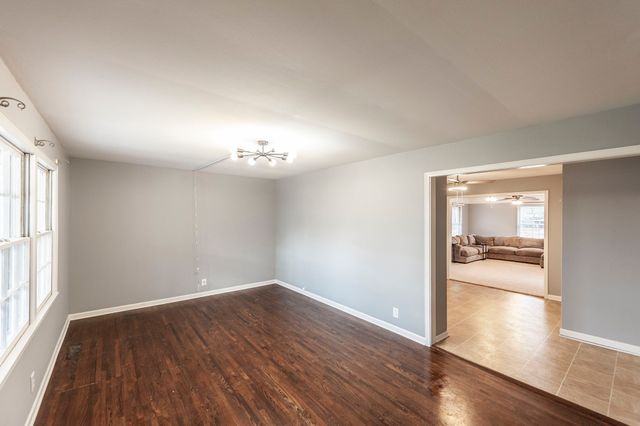 124 Anchor Dr, Hendersonville, TN 37075