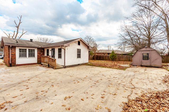 124 Anchor Dr, Hendersonville, TN 37075