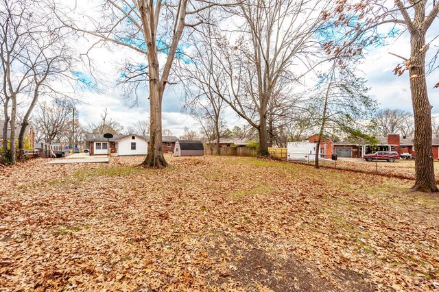 124 Anchor Dr, Hendersonville, TN 37075