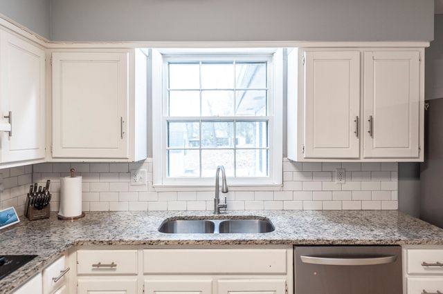 124 Anchor Dr, Hendersonville, TN 37075