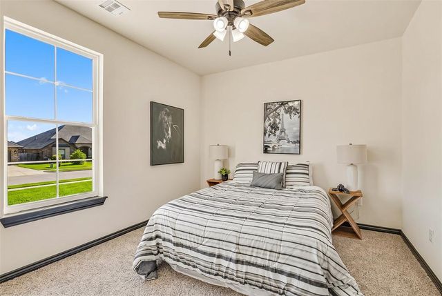 2313 E Kellan Court Terrace, Mustang, OK 73064