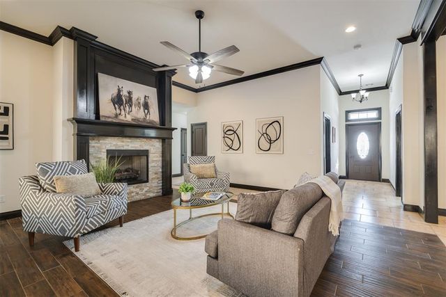 2313 E Kellan Court Terrace, Mustang, OK 73064