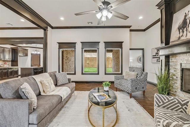 2313 E Kellan Court Terrace, Mustang, OK 73064