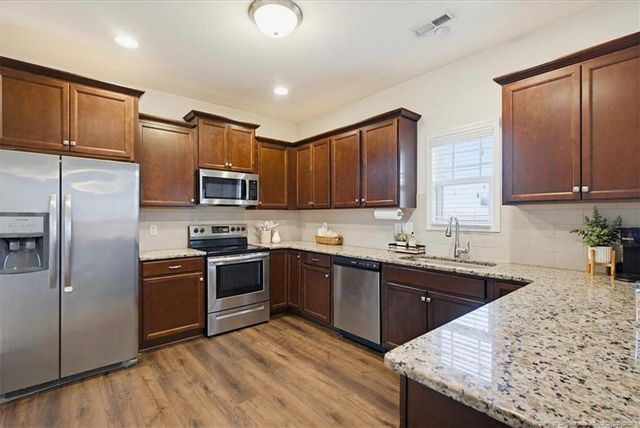 5726 Pondhaven Drive, Fayetteville, NC 28314