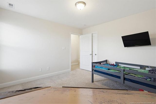 5726 Pondhaven Drive, Fayetteville, NC 28314