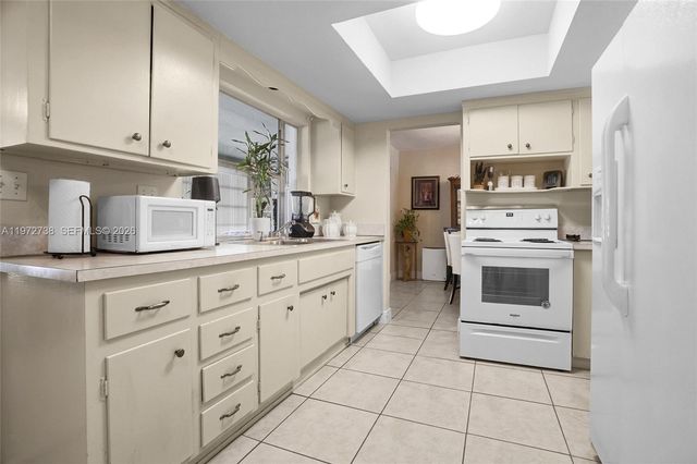 5409 NW 49th Ave, Tamarac, FL 33319