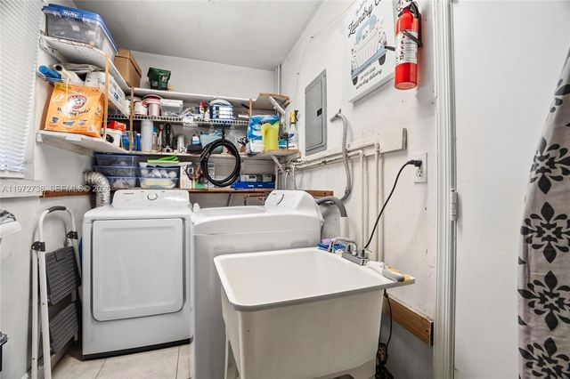 5409 NW 49th Ave, Tamarac, FL 33319