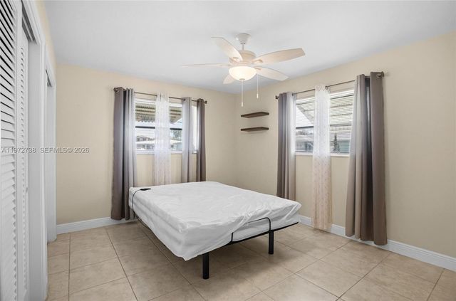 5409 NW 49th Ave, Tamarac, FL 33319