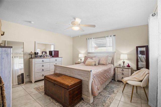 5409 NW 49th Ave, Tamarac, FL 33319