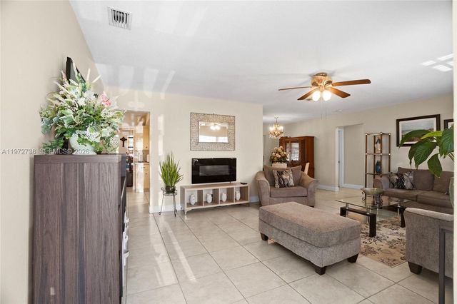 5409 NW 49th Ave, Tamarac, FL 33319