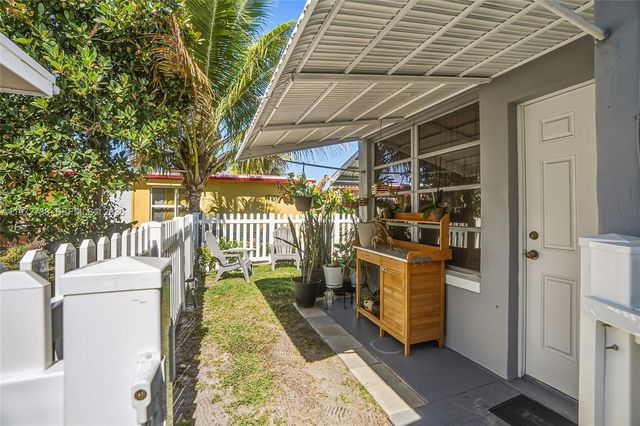 5409 NW 49th Ave, Tamarac, FL 33319