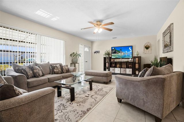 5409 NW 49th Ave, Tamarac, FL 33319