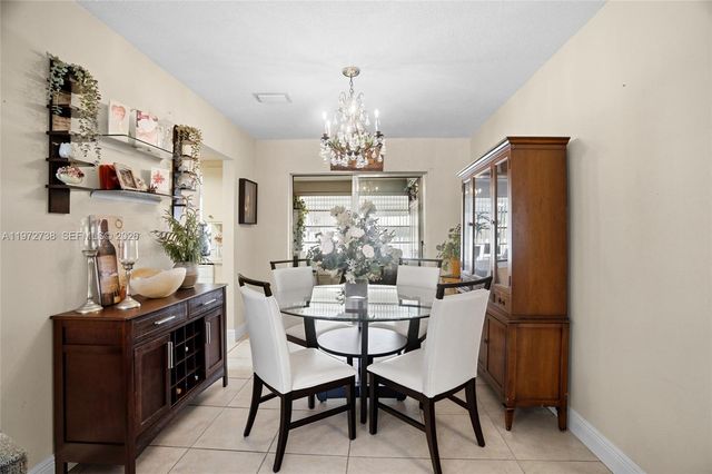 5409 NW 49th Ave, Tamarac, FL 33319