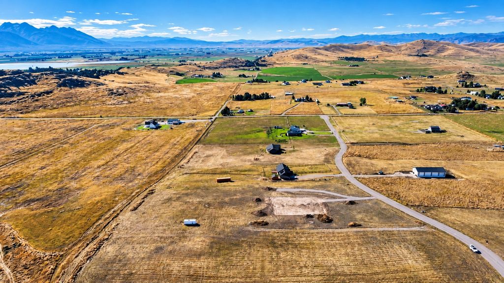 38090 Valley Hills Lane, Polson, MT 59860 photo 4