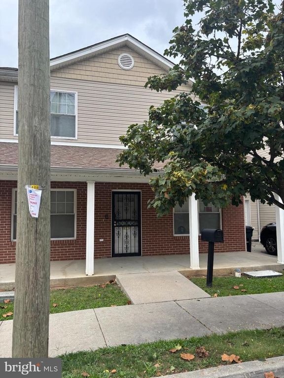 Image 2 of property listing at 2002 W 3RD ST, Chester, PA 19013