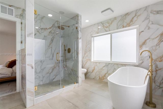 1001 NE 86th St, Miami, FL 33138