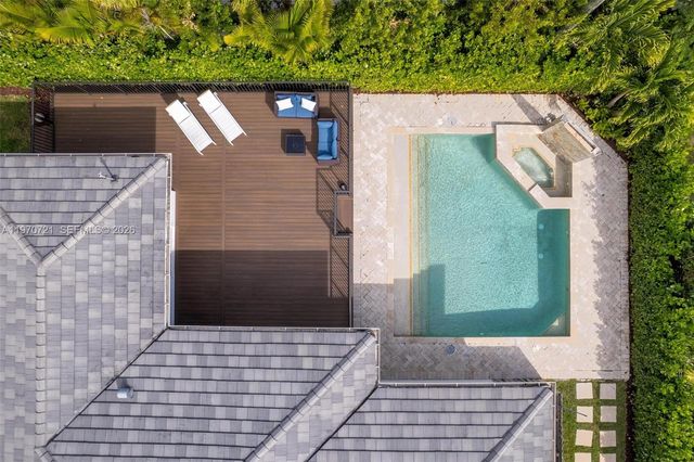 1001 NE 86th St, Miami, FL 33138