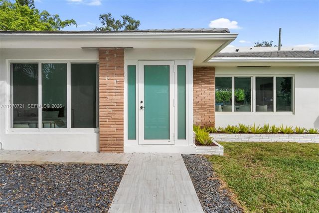 1001 NE 86th St, Miami, FL 33138