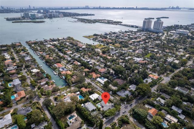 1001 NE 86th St, Miami, FL 33138