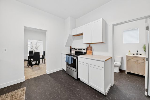 1509 N Maple St, Spokane, WA 99201