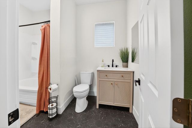 1509 N Maple St, Spokane, WA 99201