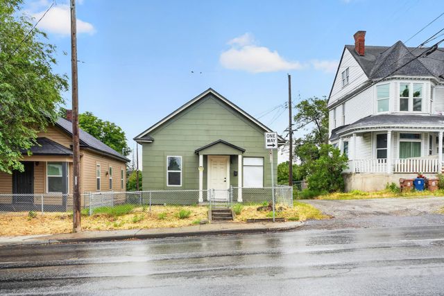 1509 N Maple St, Spokane, WA 99201
