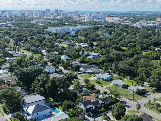 2420 NOVUS STREET, Sarasota, FL 34237