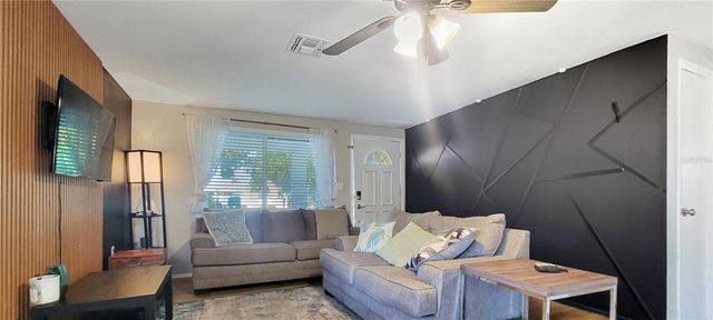 3814 HOLIDAY LAKE DRIVE, Holiday, FL 34691