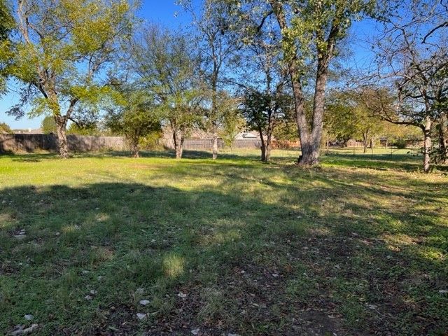 301 Dena Lane, Krugerville, TX 76227