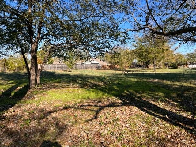 301 Dena Lane, Krugerville, TX 76227