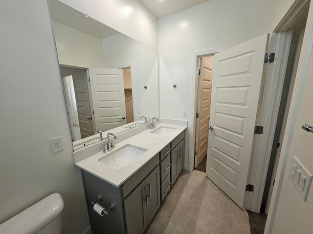 4061 E Pony Lane Unit 101, Gilbert, AZ 85295
