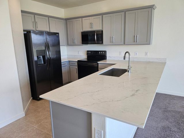 4061 E Pony Lane Unit 101, Gilbert, AZ 85295