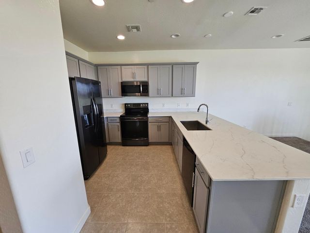 4061 E Pony Lane Unit 101, Gilbert, AZ 85295