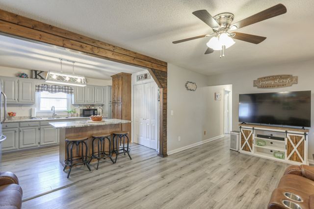 636 Warner Bridge Rd, Shelbyville, TN 37160